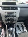 Used 2010 Ford Focus SE image 6