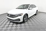 Used 2023 Volkswagen Jetta SE w/ Panoramic Sunroof Package image 2