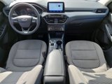 Used 2022 Ford Escape SE image 3