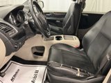 Used 2017 Dodge Grand Caravan SXT image 4