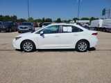 Used 2023 Toyota Corolla LE image 2