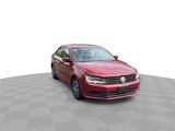 Used 2017 Volkswagen Jetta SE image 2