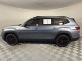 Used 2024 Volkswagen Atlas SE w/ Black Wheel Package image 3