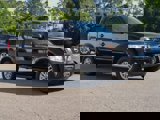 Used 2015 Nissan Frontier SV image 3