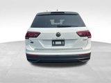 Certified 2022 Volkswagen Tiguan SE w/ Panoramic Sunroof Package image 5