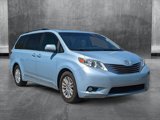 Used 2015 Toyota Sienna XLE image 3
