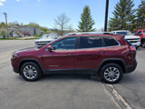 Used 2019 Jeep Cherokee Latitude Plus w/ Comfort/Convenience Group image 3