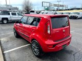 Used 2013 Kia Soul ! w/ Premium Pkg image 6