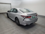 Used 2021 Toyota Camry SE image 5