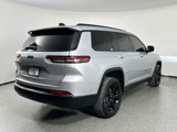 Used 2024 Jeep Grand Cherokee L Laredo image 4