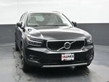 Used 2021 Volvo XC40 T5 Momentum w/ Premium Package image 4