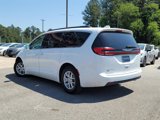 Used 2022 Chrysler Pacifica Touring-L image 5