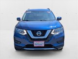 Used 2018 Nissan Rogue SV image 2