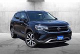Certified 2023 Volkswagen Taos SE w/ Panoramic Sunroof Package image 2