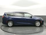 Used 2017 Chrysler Pacifica Touring image 6