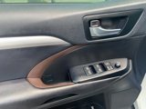 Used 2019 Toyota Highlander XLE image 5