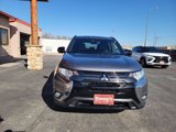 Used 2020 Mitsubishi Outlander AWD image 3