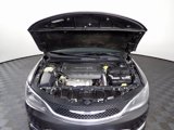 Used 2016 Chrysler 200 Limited image 5