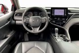 Used 2022 Toyota Camry SE image 5