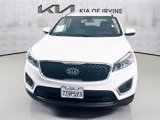 Used 2017 Kia Sorento LX w/ LX Convenience Package image 2