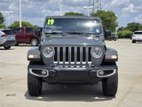 Used 2019 Jeep Wrangler Unlimited Sahara image 2