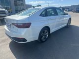 Used 2022 Volkswagen Jetta SE image 3