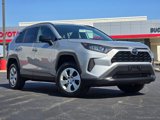 Used 2019 Toyota RAV4 LE image 2