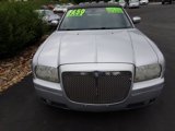 Used 2005 Chrysler 300 Touring image 2