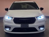 Used 2023 Chrysler Pacifica Limited w/ S Appearance Package image 2