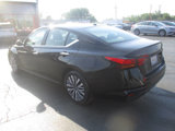 Used 2023 Nissan Altima 2.5 SV image 3