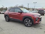 Used 2023 Chevrolet TrailBlazer RS w/ Sun and Liftgate Package image 2