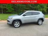 Used 2023 Jeep Compass Latitude image 2