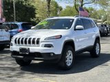 Used 2017 Jeep Cherokee Latitude w/ Comfort/Convenience Group image 2