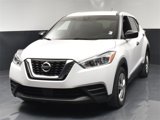 Used 2020 Nissan Kicks S image 3