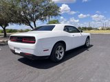 Used 2015 Dodge Challenger SXT image 6