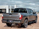 Used 2021 Nissan Titan SV w/ SV Convenience Package image 4