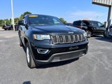 Used 2018 Jeep Grand Cherokee Laredo image 2