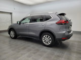 Used 2018 Nissan Rogue SV image 3