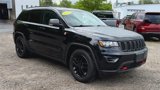 Used 2018 Jeep Grand Cherokee Trailhawk image 2