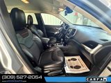 Used 2018 Jeep Cherokee Trailhawk image 5