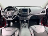 Used 2019 Jeep Cherokee Latitude Plus w/ Comfort/Convenience Group image 3