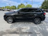Used 2019 Jeep Grand Cherokee Laredo w/ 18" Wheel & 8.4" Radio Group image 4