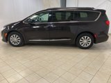 Used 2017 Chrysler Pacifica Touring-L image 2