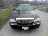 Used 2003 Lincoln Town Car Signature image 4