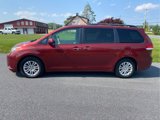 Used 2012 Toyota Sienna XLE image 2