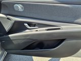 Certified 2022 Hyundai Elantra Limited w/ Cargo Package image 6