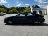 Used 2024 Toyota Camry SE image 3