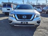 Used 2017 Nissan Pathfinder SV image 2