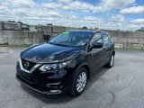 Used 2022 Nissan Rogue Sport SV image 2