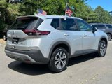 Used 2023 Nissan Rogue SV image 5